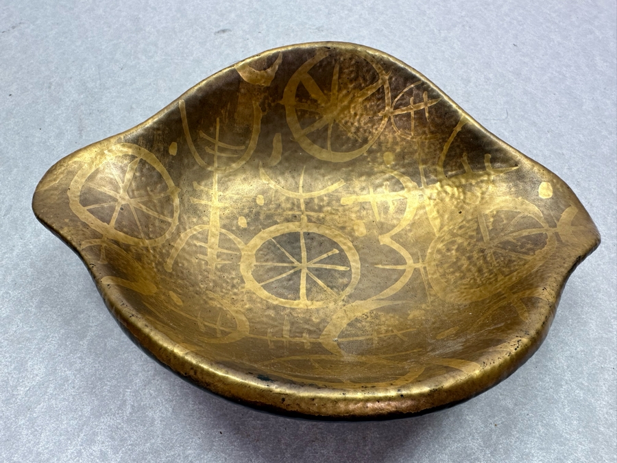 Vintage MCM Sascha B Hand Painted Bowl Gold & Black 7'W X 5.5'D X 2'H [Photo 3]