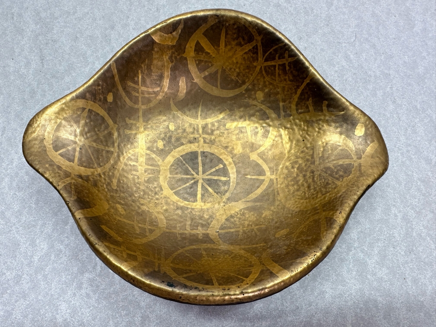 Vintage MCM Sascha B Hand Painted Bowl Gold & Black 7'W X 5.5'D X 2'H [Photo 2]