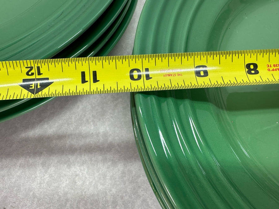 Le Creuset Stoneware Plates: 4 X 10.25'R, 4 X 12'R [Photo 4]