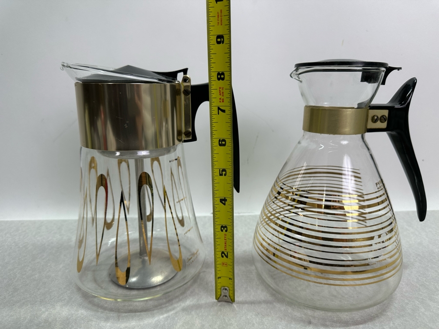 Pair Of Mid-Century Glass Carafes: Pyrex & David Douglas [Photo 5]
