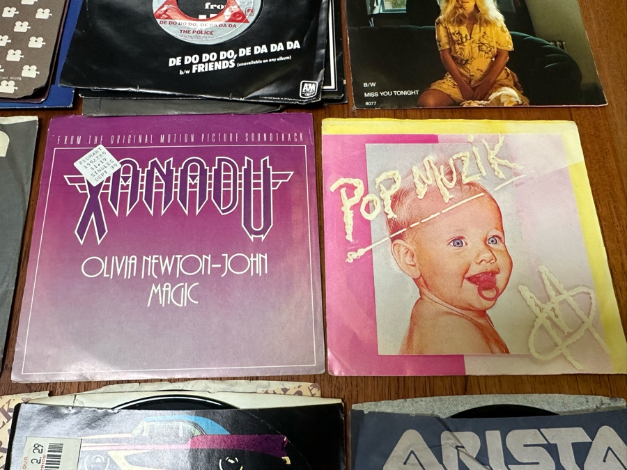 Collection Of Vintage 45rpm Vinyl Records [Photo 8]