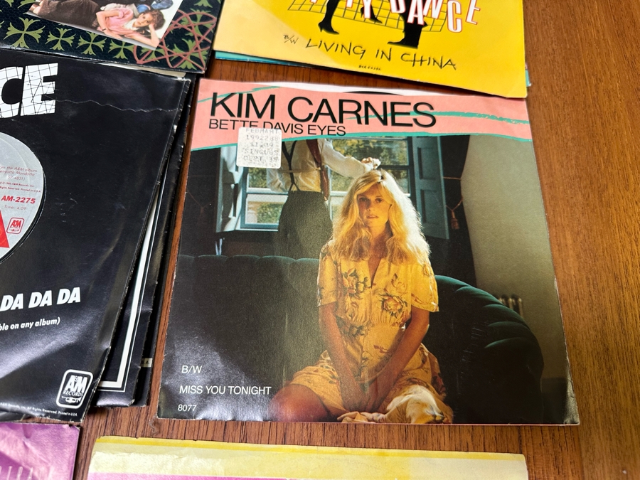 Collection Of Vintage 45rpm Vinyl Records [Photo 15]