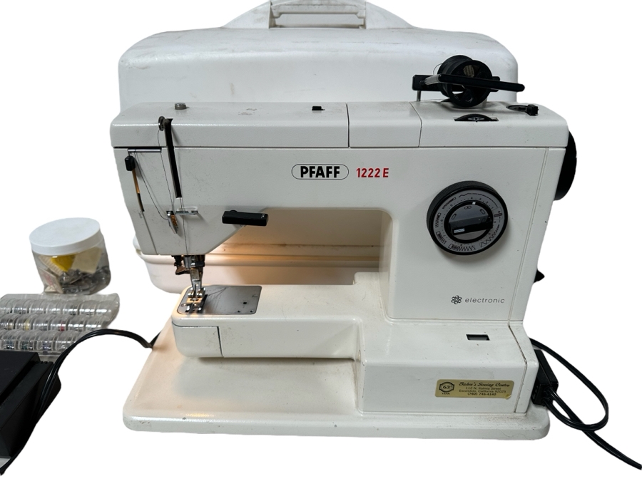 PFAFF 1222E Sewing Machine [Photo 1]