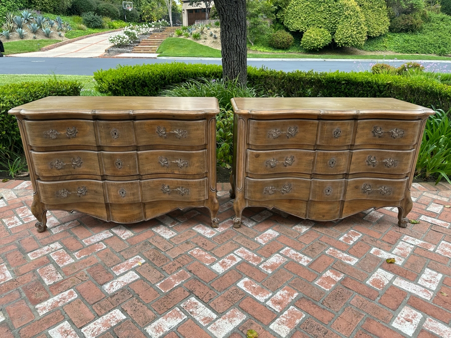 Pair Of Large Kreiss Furniture Serpentine 3-Drawer Chest Of Drawers Nightstands With Lockable Drawers 53.5'W X 24'D X 35'H Estimate $4,000 [Photo 3]