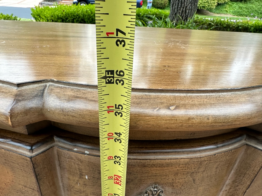 Pair Of Large Kreiss Furniture Serpentine 3-Drawer Chest Of Drawers Nightstands With Lockable Drawers 53.5'W X 24'D X 35'H Estimate $4,000 [Photo 15]