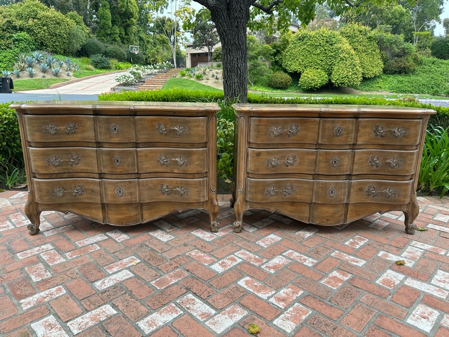 Pair Of Large Kreiss Furniture Serpentine 3-Drawer Chest Of Drawers Nightstands With Lockable Drawers 53.5'W X 24'D X 35'H Estimate $4,000 [Photo 2]