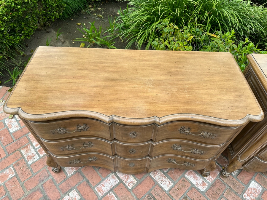 Pair Of Large Kreiss Furniture Serpentine 3-Drawer Chest Of Drawers Nightstands With Lockable Drawers 53.5'W X 24'D X 35'H Estimate $4,000 [Photo 11]
