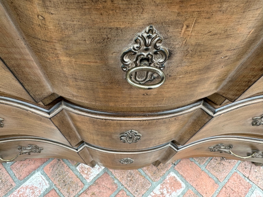 Pair Of Large Kreiss Furniture Serpentine 3-Drawer Chest Of Drawers Nightstands With Lockable Drawers 53.5'W X 24'D X 35'H Estimate $4,000 [Photo 16]