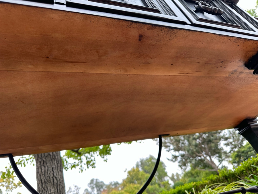 Stanley Furniture Marble Top Sideboard Server With Felt Lined Silverware Drawers 67'W X 21'D X 40'H [Photo 10]