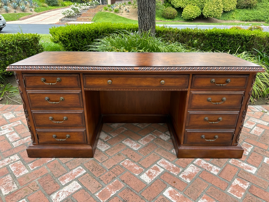 Seven Seas By Hooker Furniture Wooden Office Desk 6'W X 2'D X 31.5'H [Photo 1]