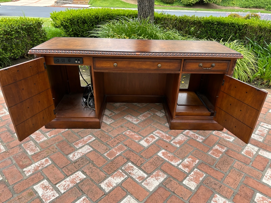 Seven Seas By Hooker Furniture Wooden Office Desk 6'W X 2'D X 31.5'H [Photo 10]