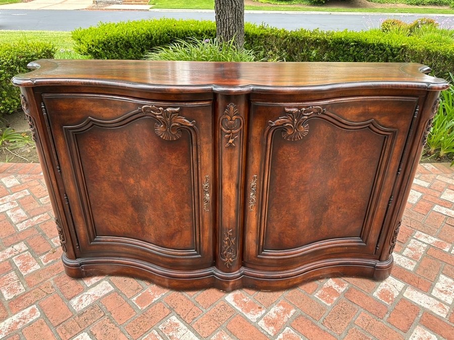 Stunning Henredon Furniture Sideboard Server Buffet Cabinet 79'W X 24'D X 41.5'H Estimate $2,000 [Photo 2]