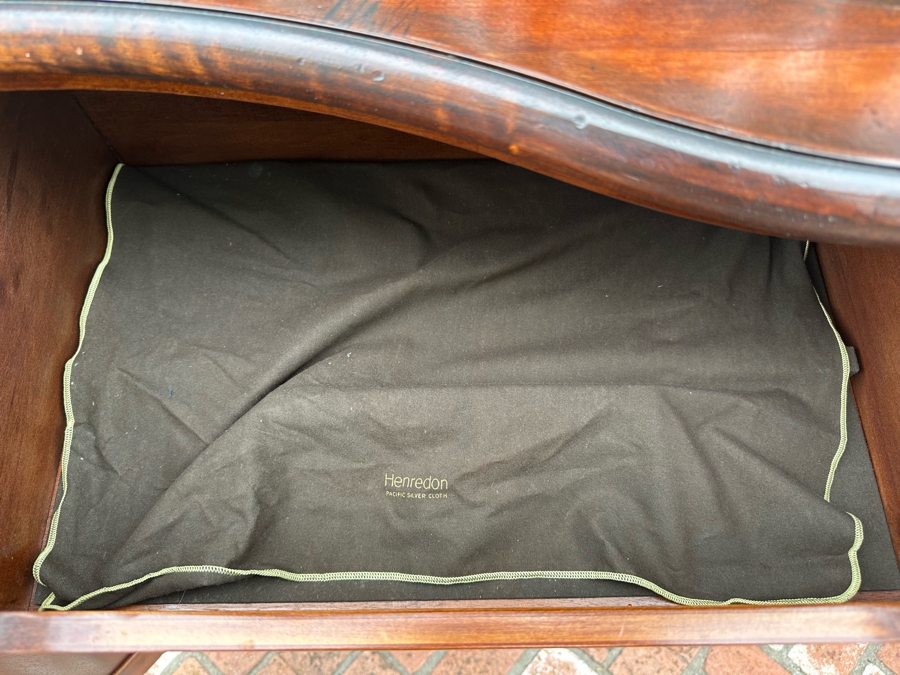 Stunning Henredon Furniture Sideboard Server Buffet Cabinet 79'W X 24'D X 41.5'H Estimate $2,000 [Photo 6]