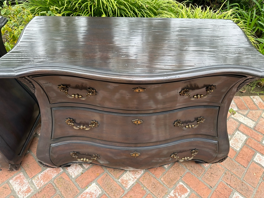 Pair Of Impressive Century Furniture Bombe Chest Of Drawers Dressers Nightstands 48'W X 22'D X 36'H [Photo 5]