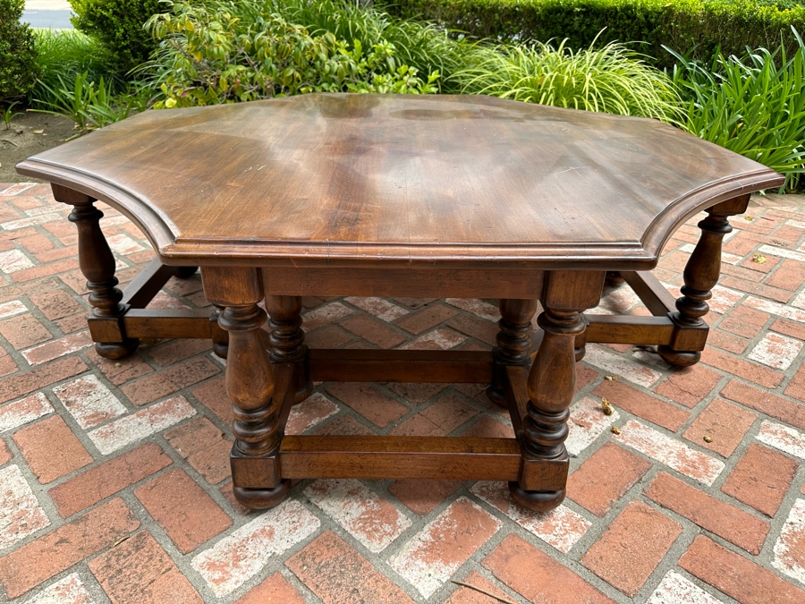Drexel Heritage Cocktail Coffee Table 59'W X 19.5'H [Photo 2]
