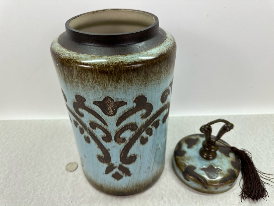 Decorative Ceramic Jar With Lid, New 16'H [Photo 4]