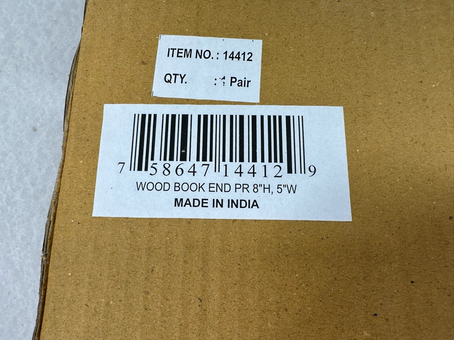 Wooden A To Z Bookends, New 8'H [Photo 6]