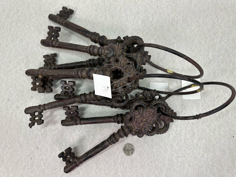 Set Of Three Large Decorative Oversized Skeleton Keys, New [Photo 5]