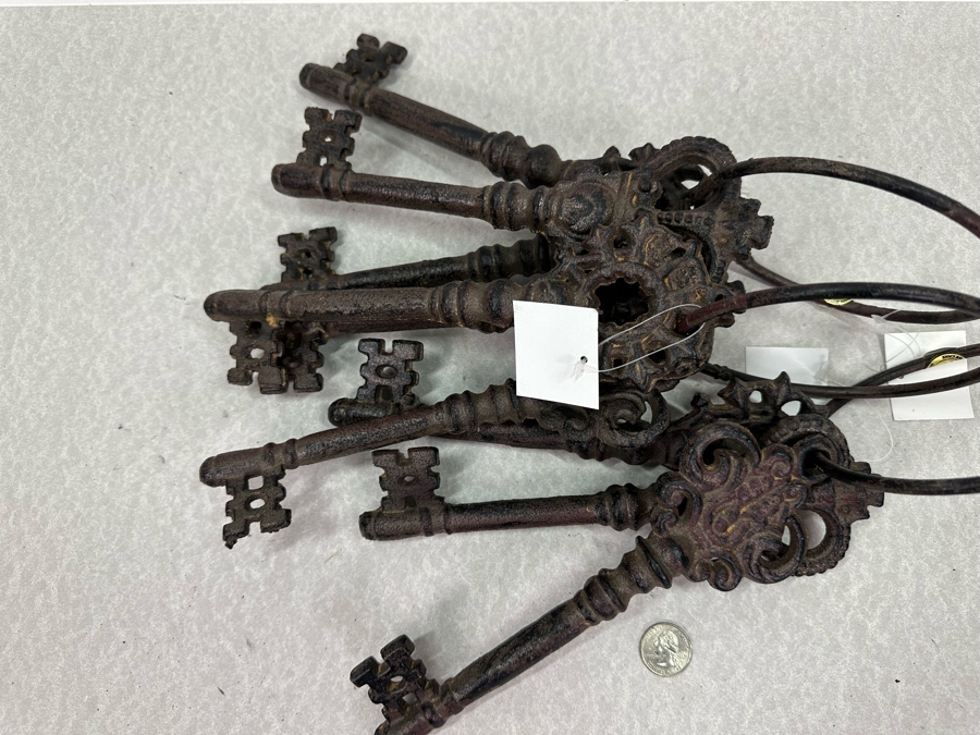 Set Of Three Large Decorative Oversized Skeleton Keys, New [Photo 6]