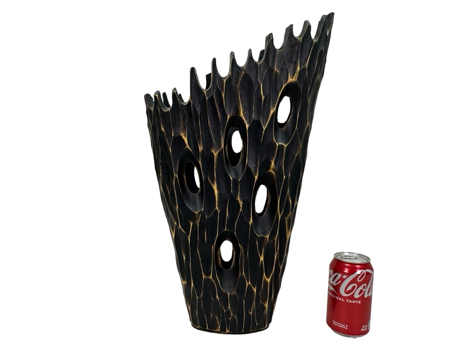 Decorative Resin Vase, New 19'H [Photo 1]