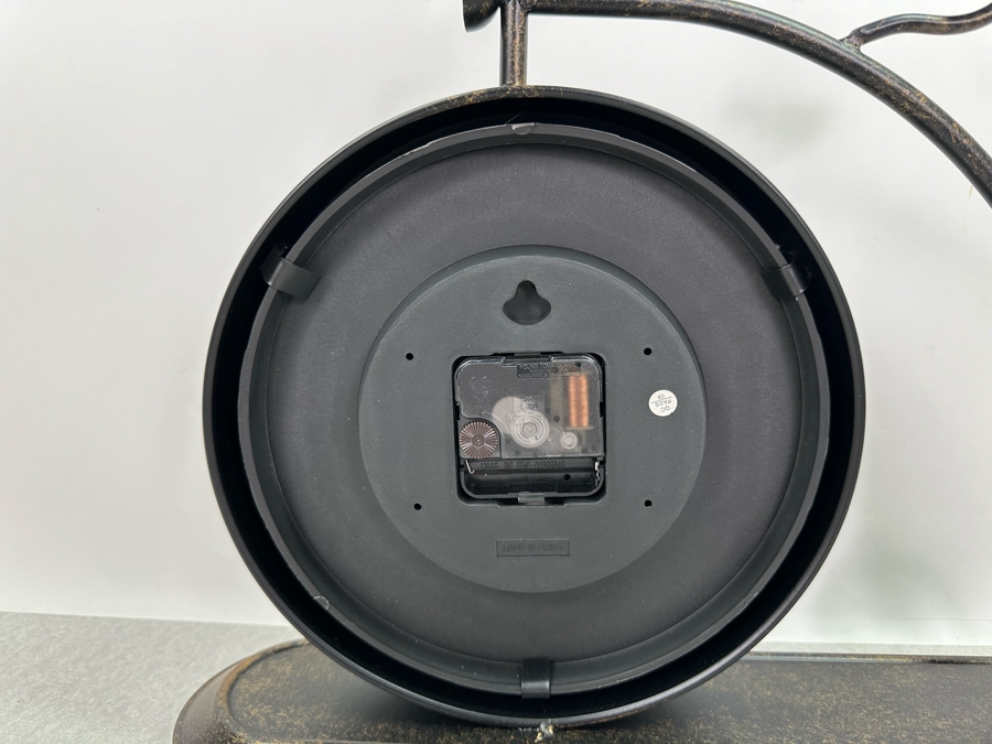 Metal Vintage Bicycle Mantle Clock, New 19'W X 15'H [Photo 5]