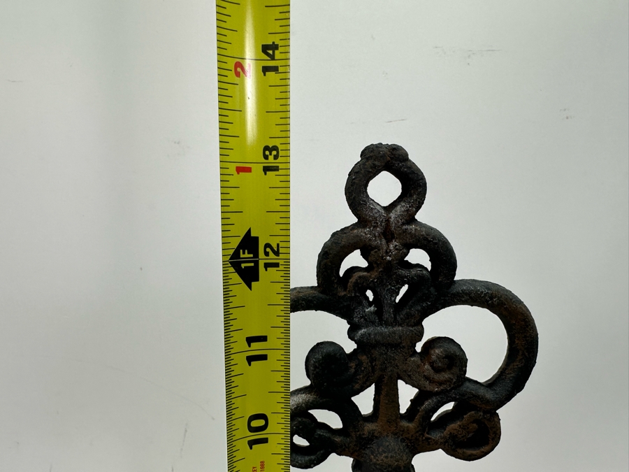 Metal Eyeglasses Sculpture 8'W & Rustic Skeleton Key With Lock Decorative Sculpture 13'H [Photo 5]