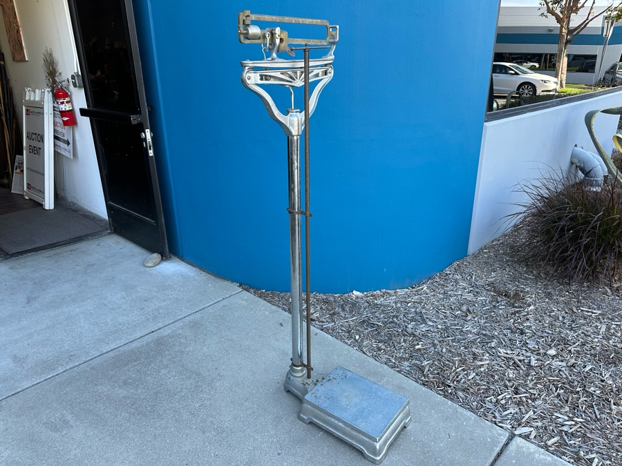 Vintage Chicago Scale Co Doctor's Medical Mechanical Scale 60'H [Photo 3]