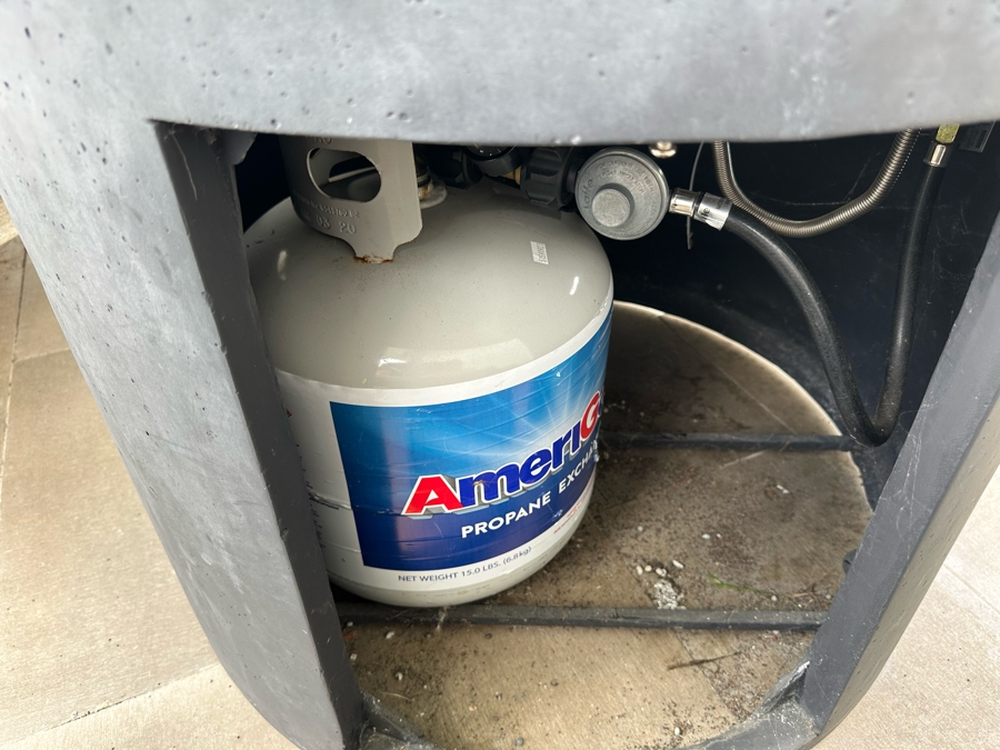 Outdoor Circular Fire Table With Propane Tank 31R X 24.5H [Photo 5]