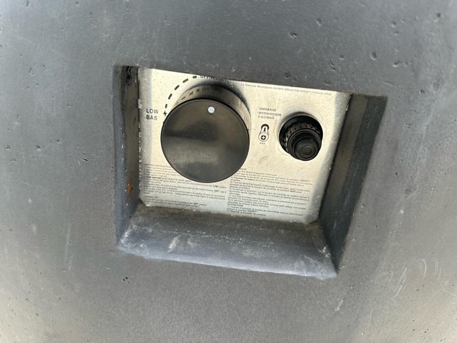 Outdoor Circular Fire Table With Propane Tank 31R X 24.5H [Photo 3]