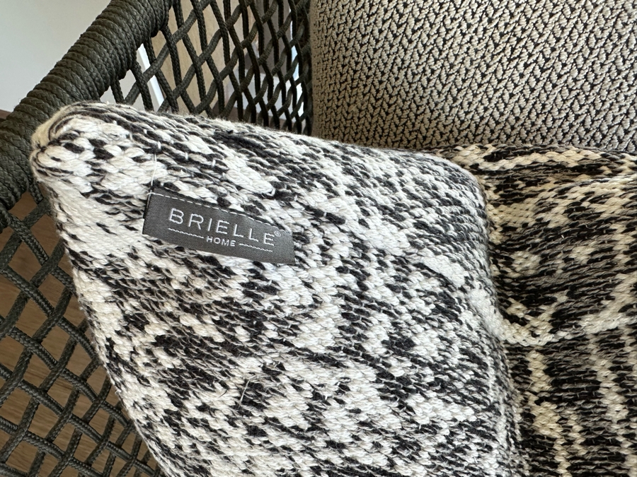 Four Modloft Modern Netta Lounge Chairs Indoor / Outdoor Chairs Retails $3,996 [Photo 8]