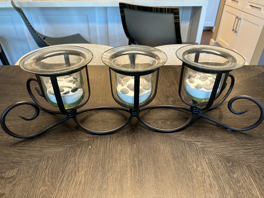 Metal Centerpiece Candle Holder 25'W [Photo 2]