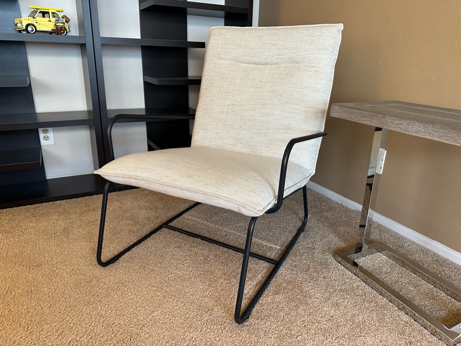 Classic Concepts Modern Armchair 26.5'W X 26'D X 33'H [Photo 4]