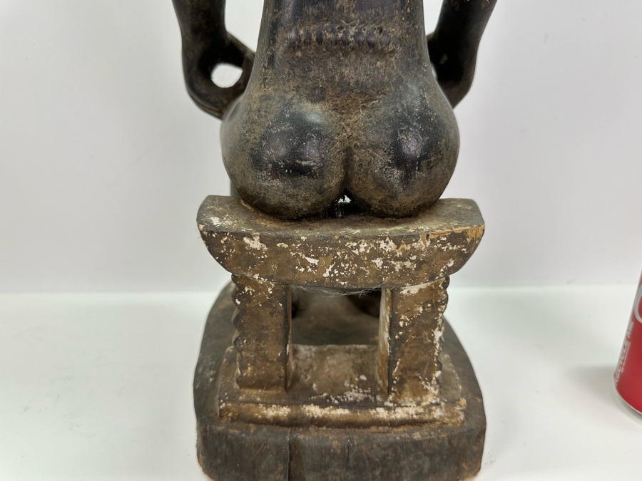 African Carved Wooden Sculpture From The Ivory Coast 28.5'H Estimate $400 [Photo 10]