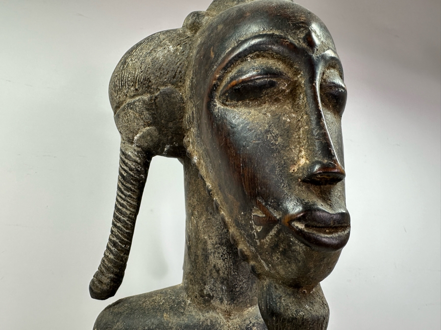 African Carved Wooden Sculpture From The Ivory Coast 28.5'H Estimate $400 [Photo 4]