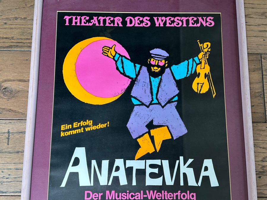 Vintage 1983 Original German Opera Poster Theater Des Westens Anatevka Der Musical-Welterfolg Mit Wolfgang Reichmann 21 X 29 Estimate $200 [Photo 4]