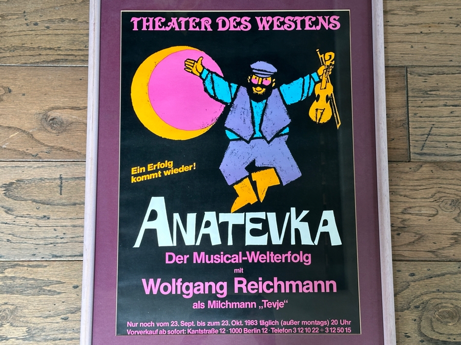 Vintage 1983 Original German Opera Poster Theater Des Westens Anatevka Der Musical-Welterfolg Mit Wolfgang Reichmann 21 X 29 Estimate $200 [Photo 2]