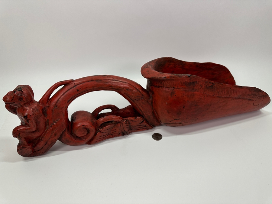 Large Red Lacquer Monkey Scoop 25'L [Photo 3]