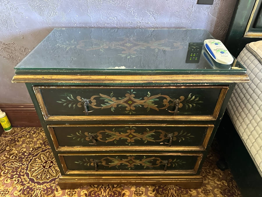 Bedroom Set Featuring King Size Bed With Footboard & Headboard Plus Matching Nightstands By South Cone Trading Company With Optional Mattress / Boxsprings [Photo 5]