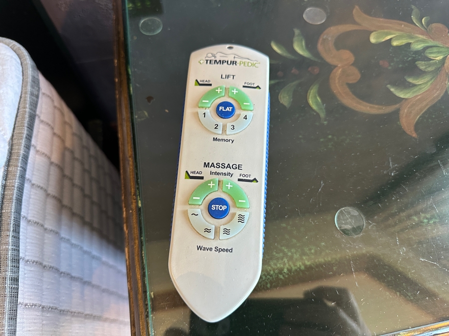 Bedroom Set Featuring King Size Bed With Footboard & Headboard Plus Matching Nightstands By South Cone Trading Company With Optional Mattress / Boxsprings [Photo 13]