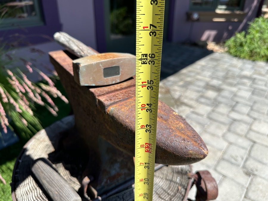 Vintage Blacksmith Tools Including 55lb Anvil [Photo 9]