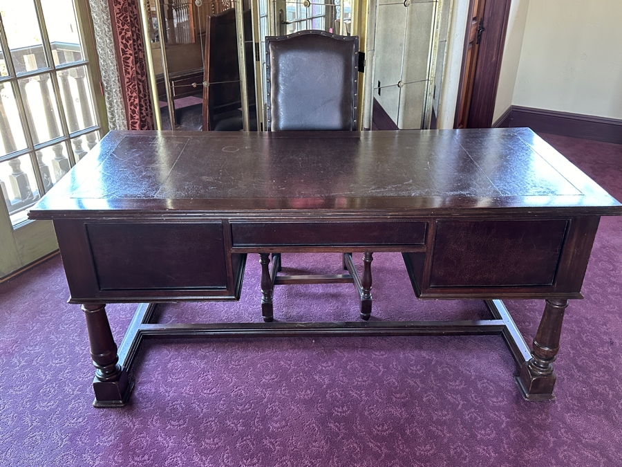 Wooden Executive Leather Top Desk With Chair 67.5'W X 30.5'D X 30.5'H [Photo 2]