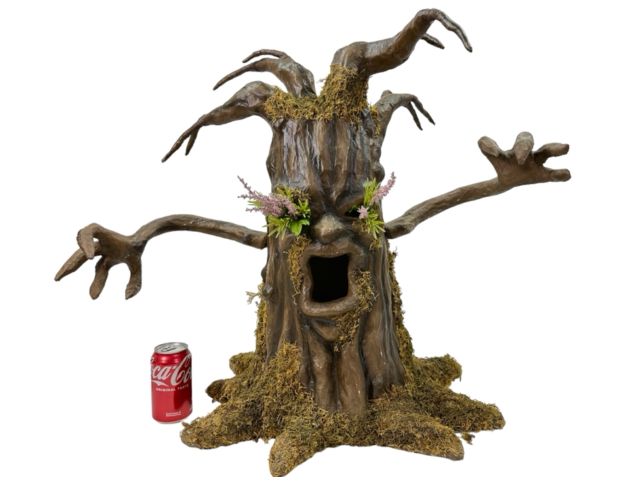 Bethany Lowe Paper Mache Haunted Tree Large 26'H [Photo 1]