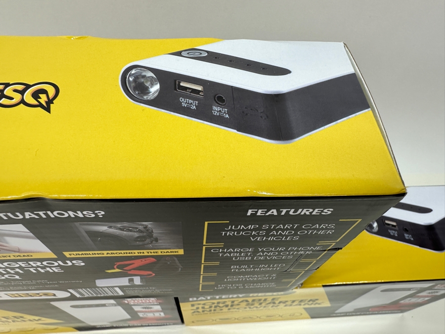 3 Battery RESQ Portable Car Battery Jump Starters (12V 12000mah 400A) USB Power Bank, LED Flashlight [Photo 3]