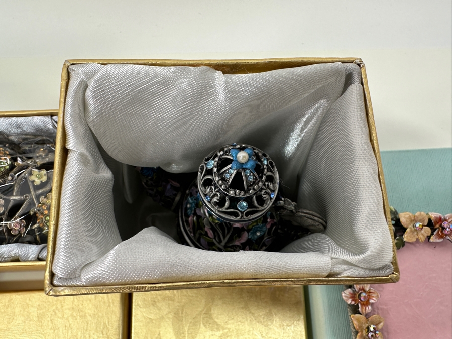 Collection Of New Metal Picture Frames And Boxes [Photo 9]