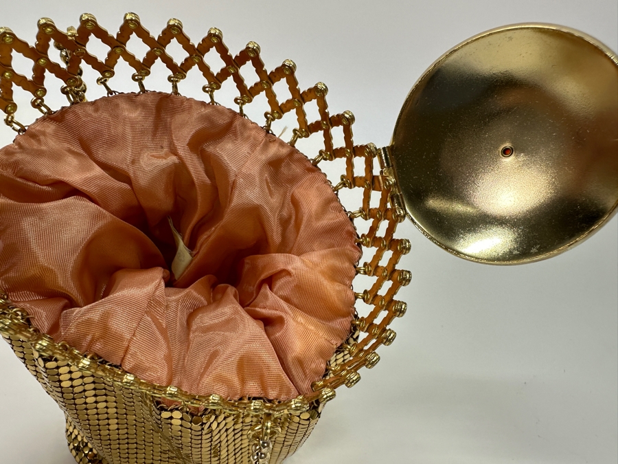 Vintage Whiting and Davis Mesh Handbag Made in US [Photo 4]