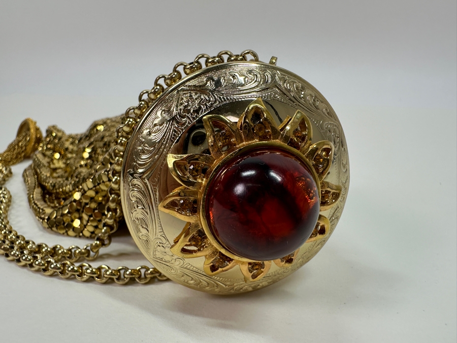 Vintage Whiting and Davis Mesh Handbag Made in US [Photo 2]