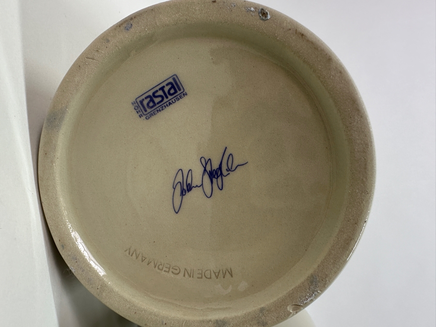 (4) 2000, 2001, 2005, 2009 Munich Oktoberfest Official Ceramic Rastal Beer Mugs 1L 7.5'H [Photo 7]