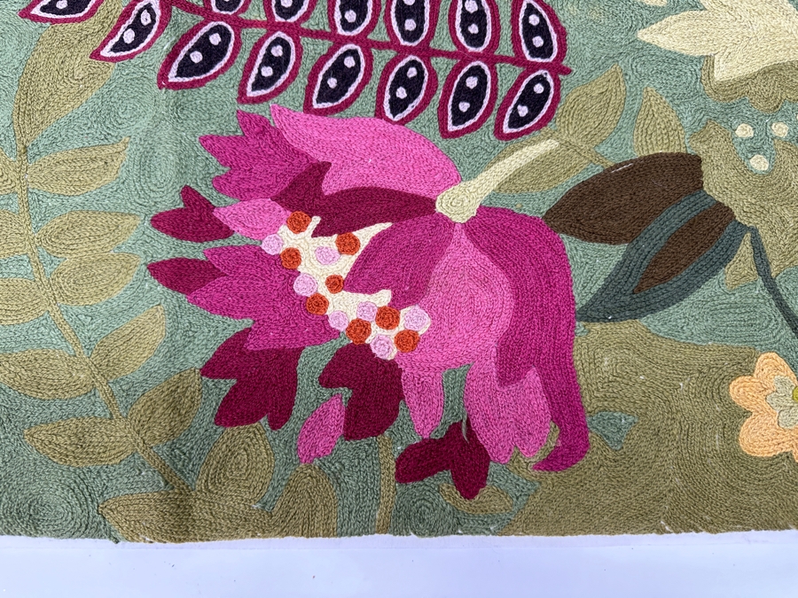 Hand Woven Crewal Embroidered Tapestry 2x3 Made in India [Photo 2]