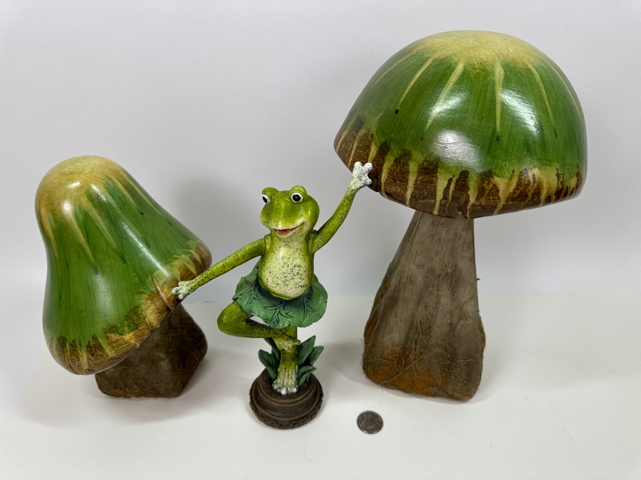 Shinoda Garden Mushrooms and Dancing Frog 13'H/10'H/10'H [Photo 2]