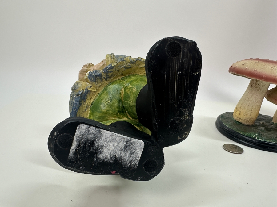 Set of Resin Gnomes and Mushroom Figurines [Photo 5]